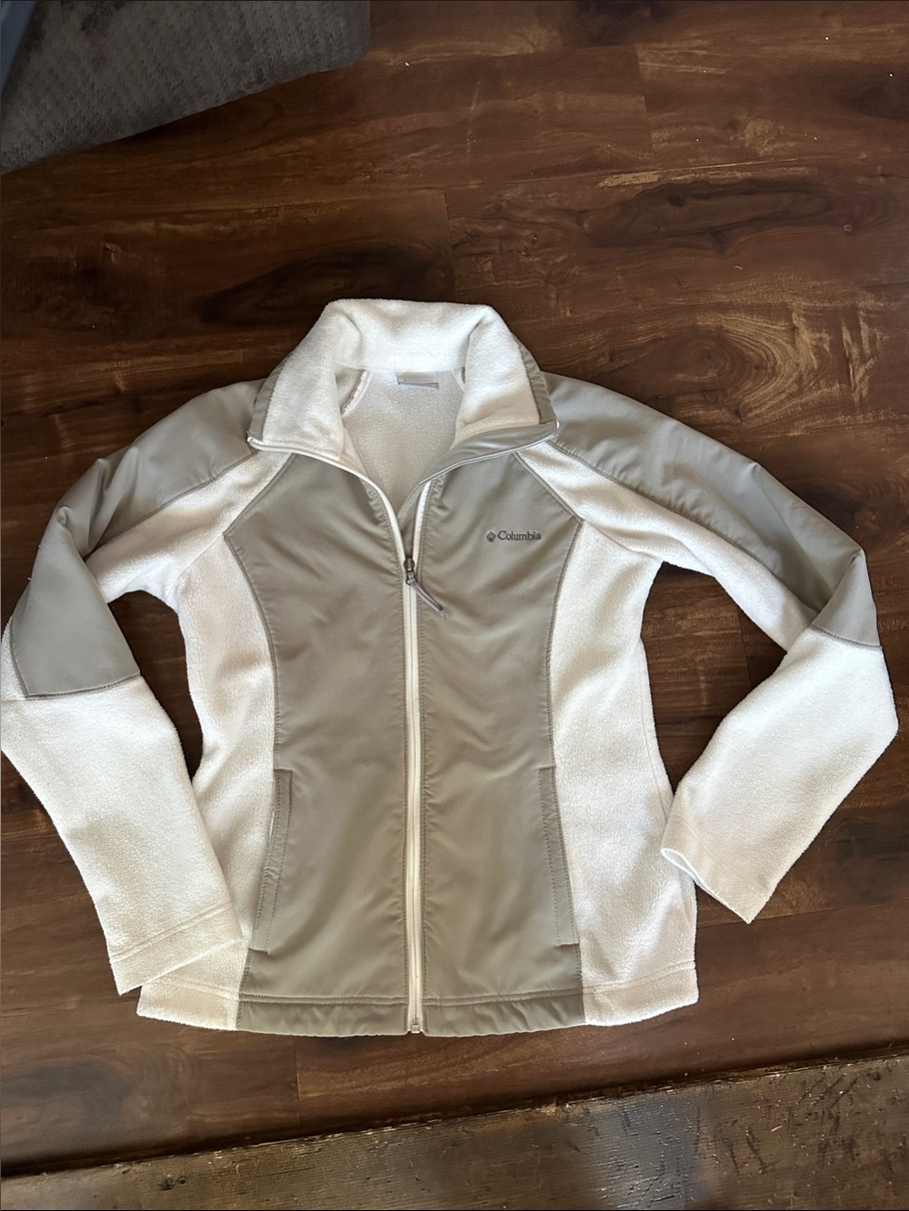 Columbia white and grey Women's Medium Teddy Fleece Full-Zip Jacket
